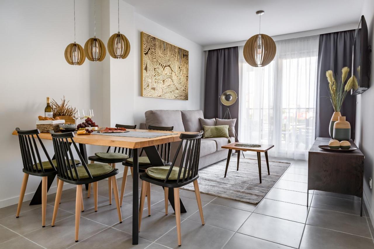 Sunny Apartment In Denia With Outdoor Swimming Pool And Garage Parking Place Included, 300M From The Sandy Beach Экстерьер фото